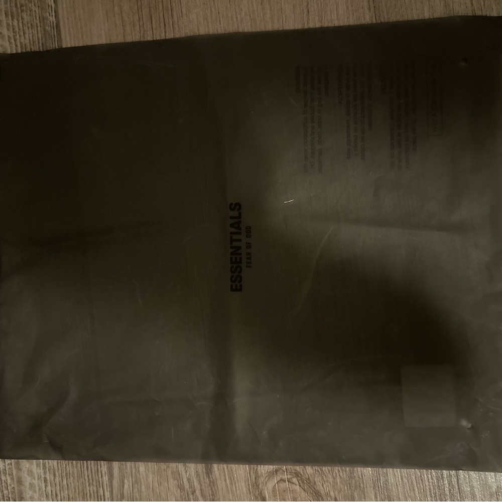 Essentials Sweatpants - Picture 1 of 5